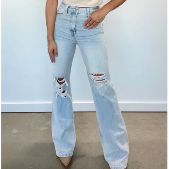 Vervet Dark Wash Leslie 90’s Flare Denim Jeans - Picture 3 of 8